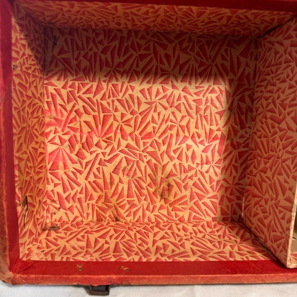 Vintage Cass Toy Box‎ Trunk Wood & Metal Decoupage Steamer Toy Chest